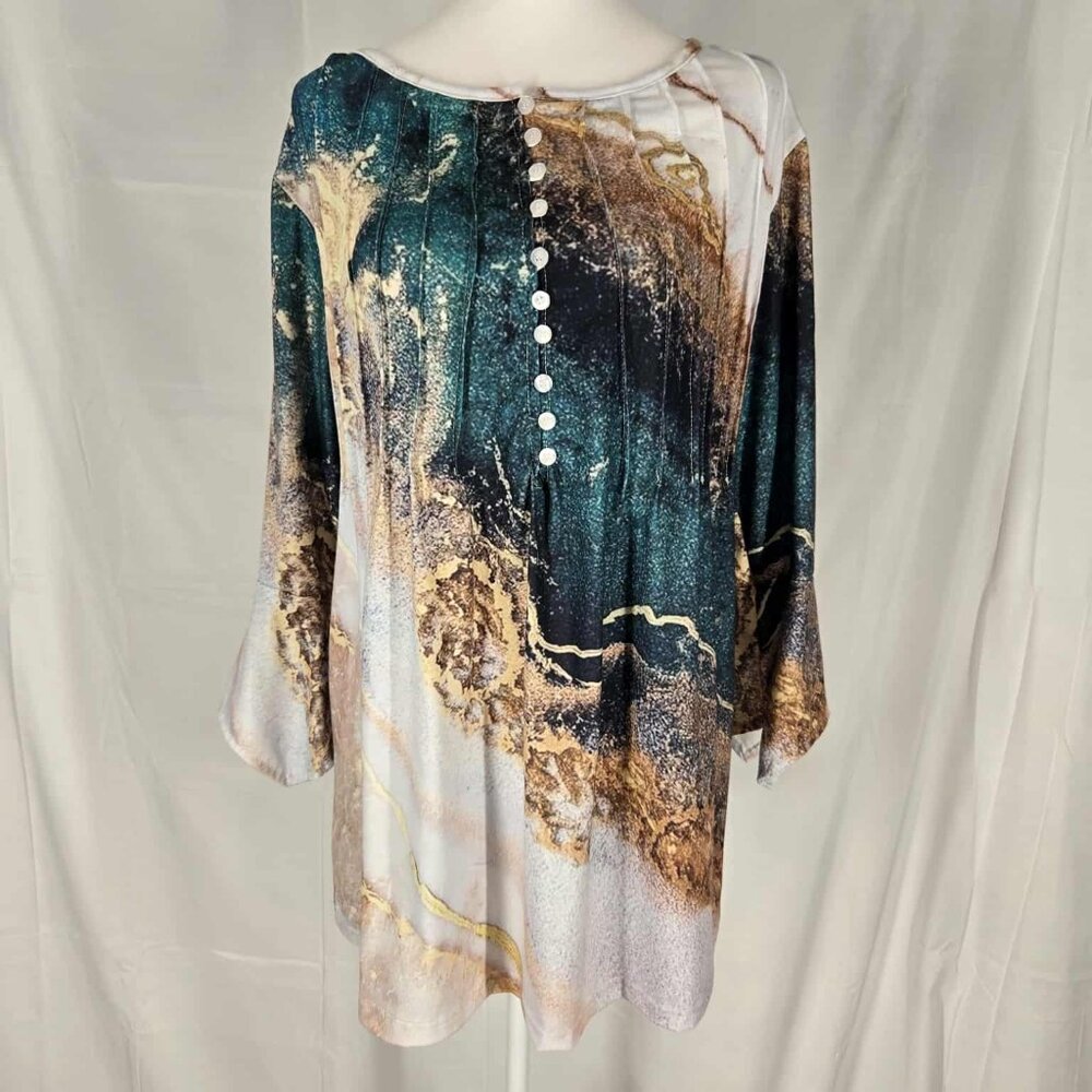 #103- Amazon white and blue top